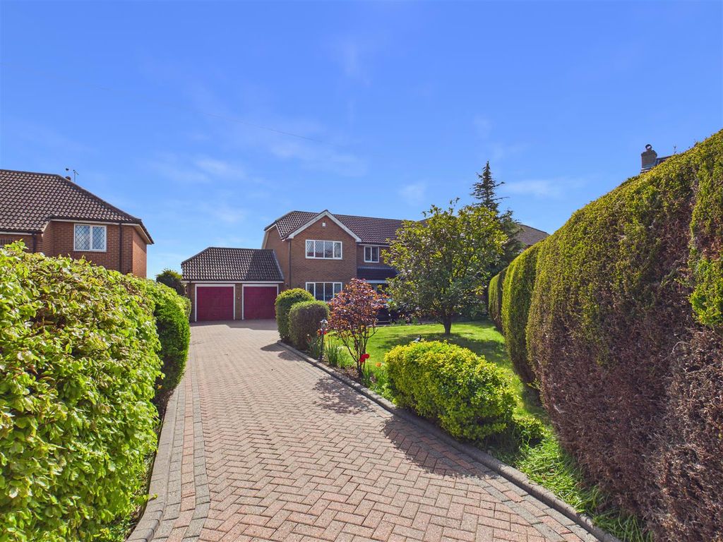 Property photo 2 of 29 Location