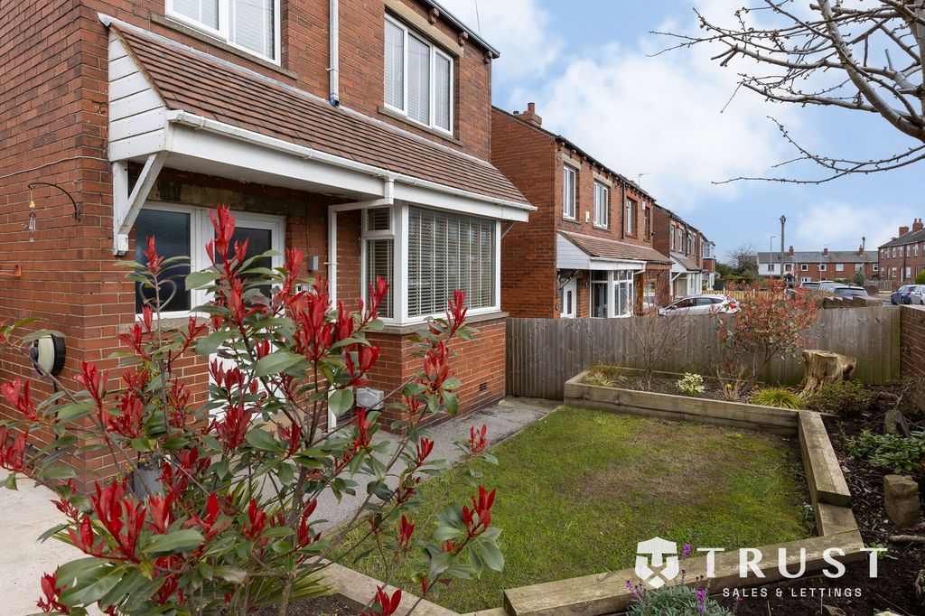 Additional image 35 of 3 bed detached house for saleMortimer Terrace, Healey, Batley WF17
