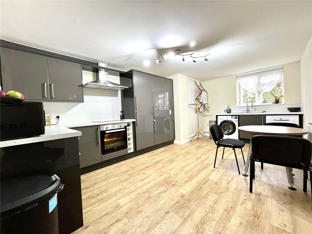 Property photo 2 of 9 Communal Kitchen