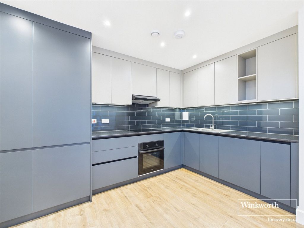 Property photo 2 of 10 Picture No. 12