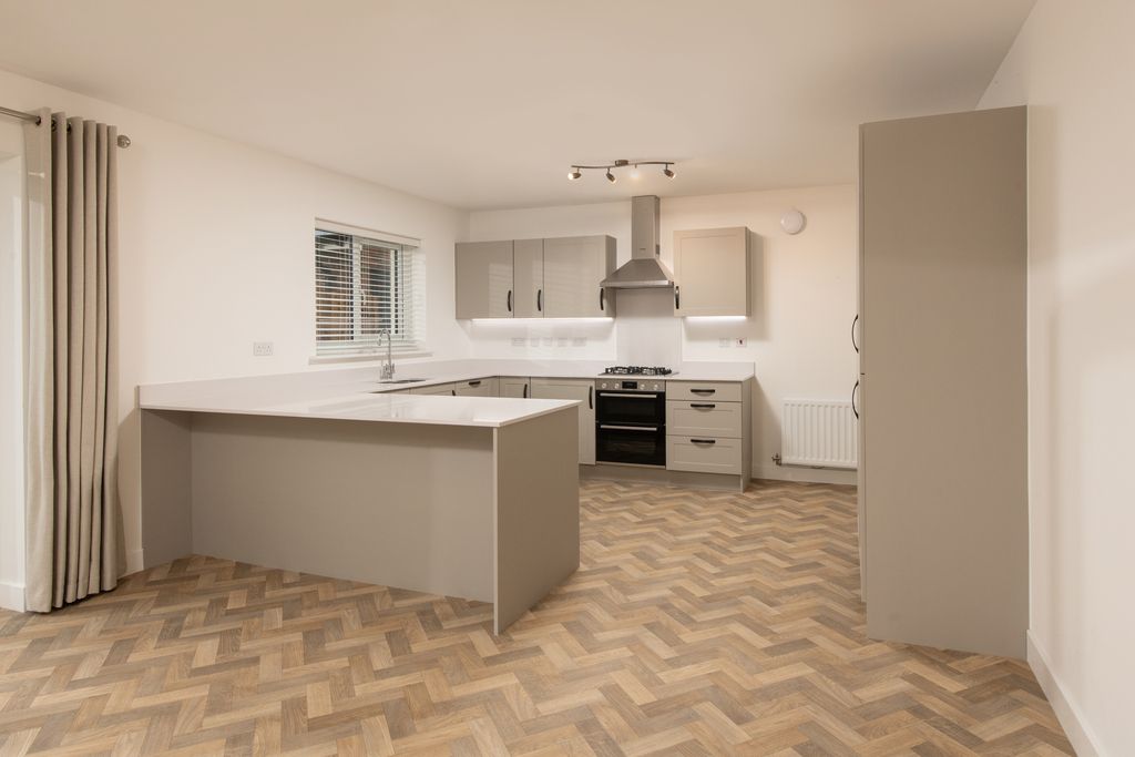 Property photo 2 of 9 002 Vistry_Countryside_Kensingtonfields_Plot9_Internal