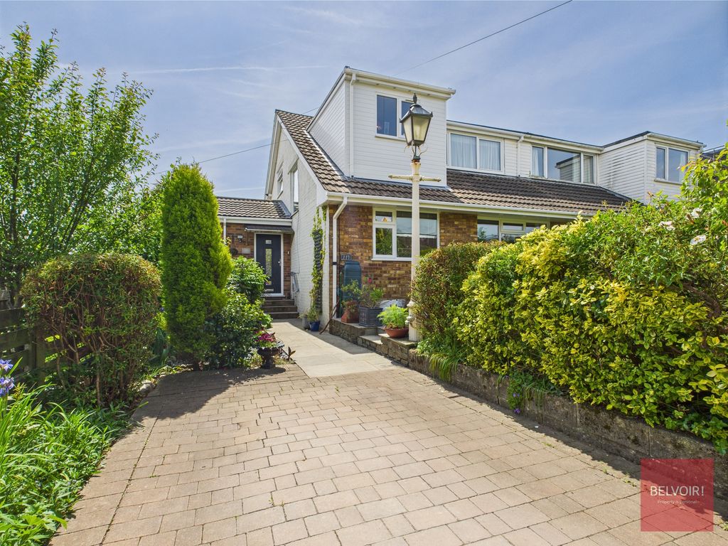 Property photo 2 of 31