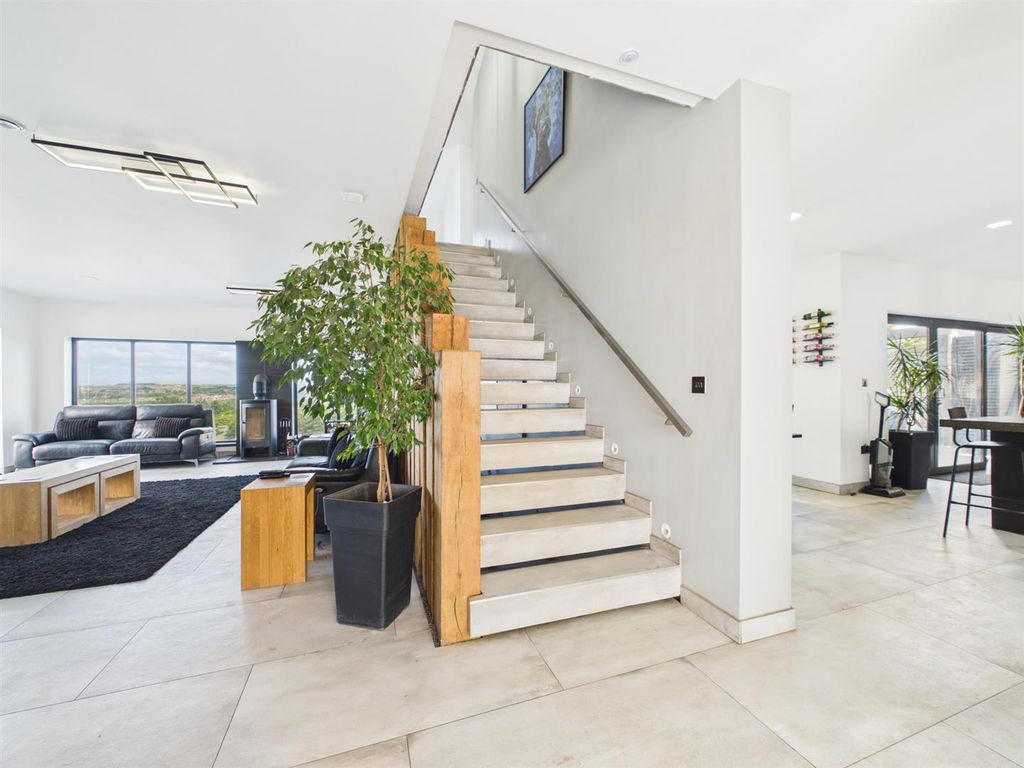 Additional image 13 of 5 bed property for saleChene Road, Peacehaven BN10