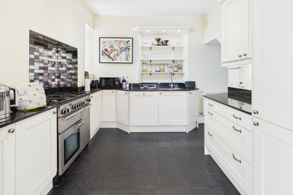 Property photo 2 of 13 Kitchen