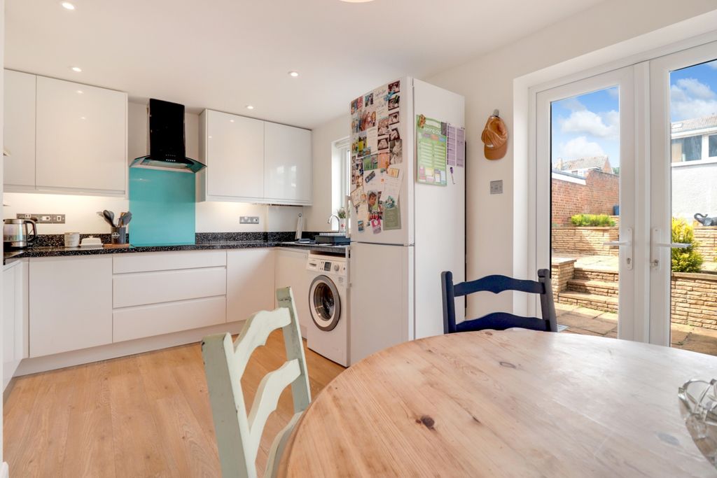 Property photo 3 of 12 Kitchen Dining Room