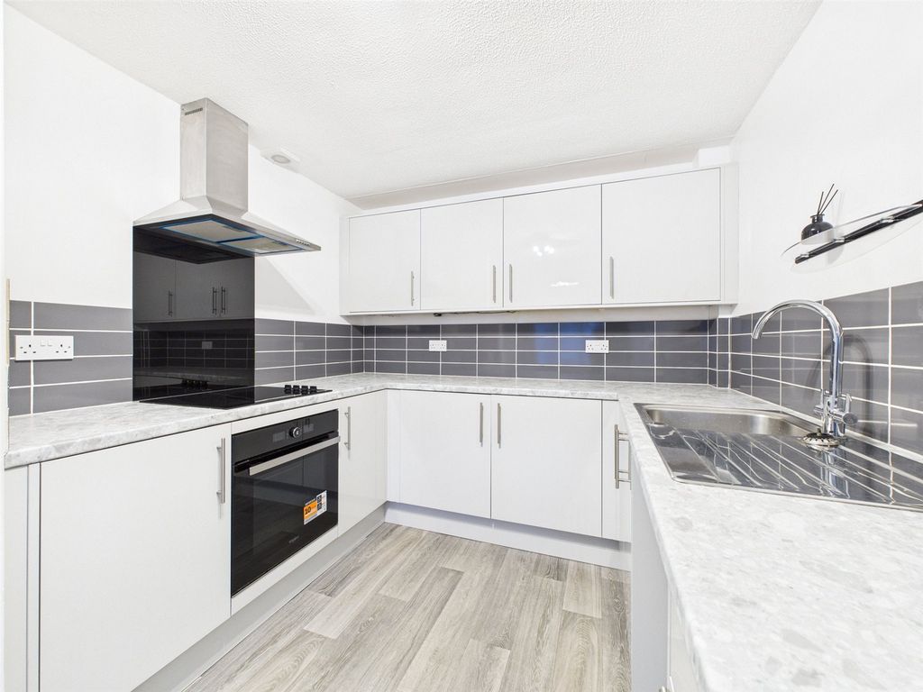 Property photo 3 of 12 Picture No. 06