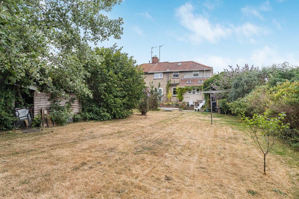 Property photo 3 of 22
