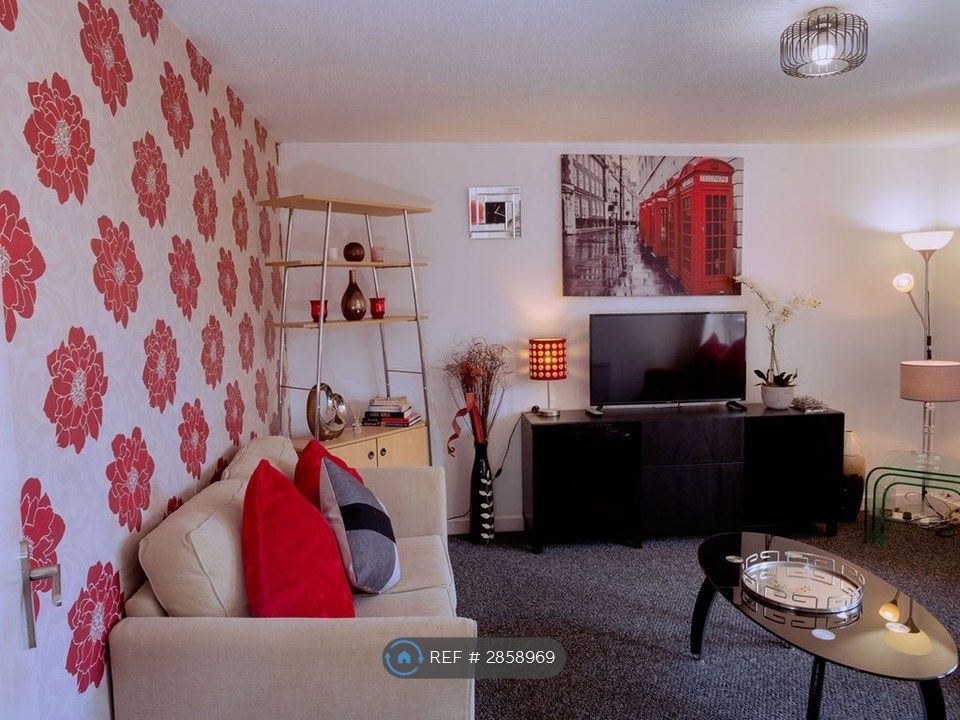 Property photo 3 of 24