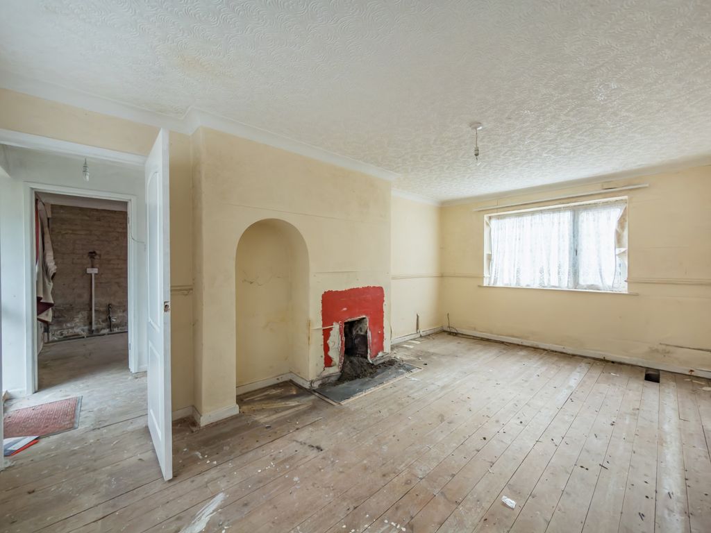 Property photo 3 of 15