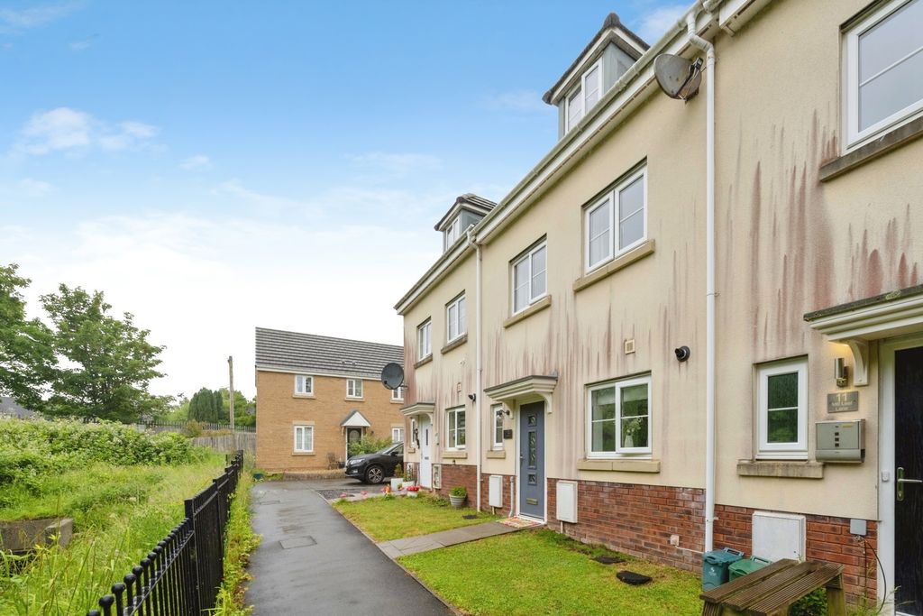 Property photo 1 of 20 Pbox-Img.Jpg