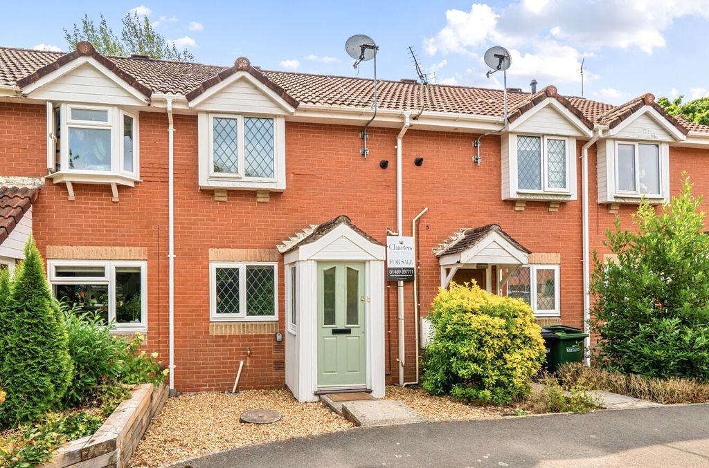 Property photo 1 of 8 1325913-2-6874d70...