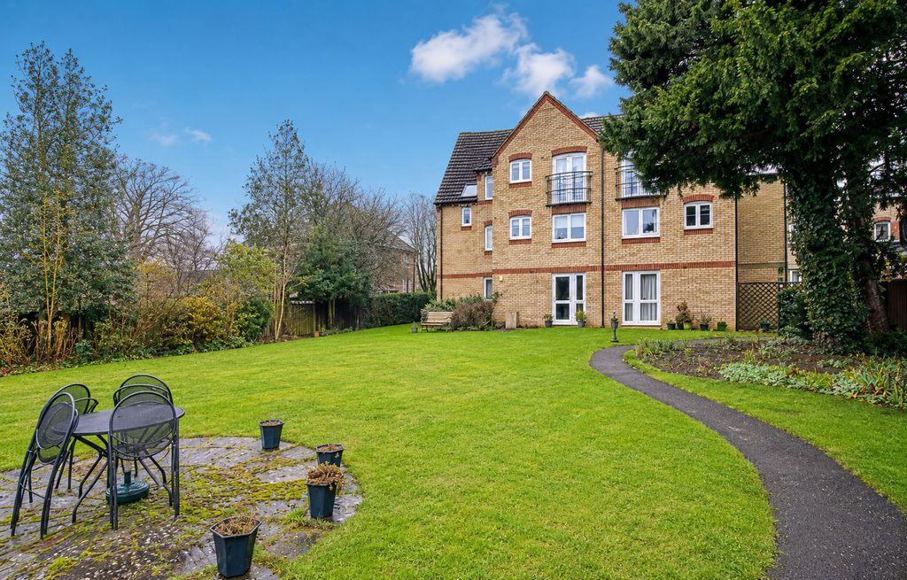 Property photo 1 of 13