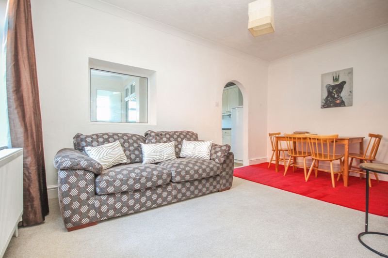 Property photo 2 of 11 Photo 3