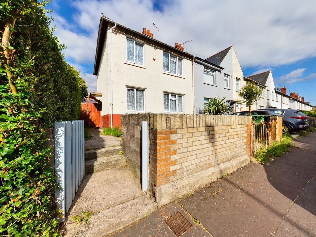 Property photo 2 of 18