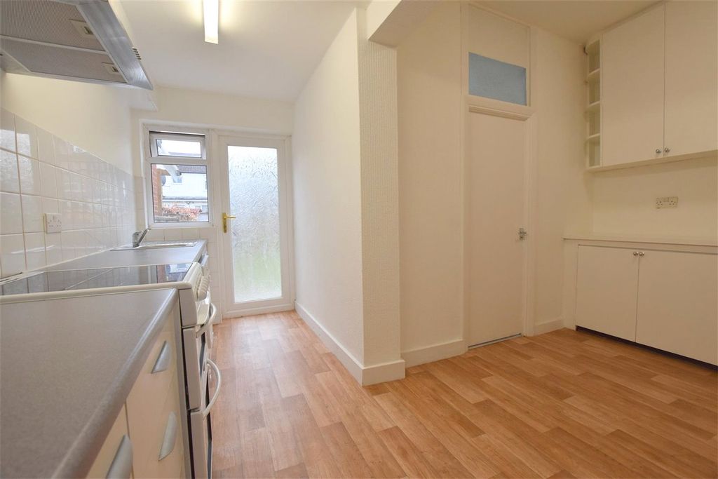 Property photo 2 of 11 Picture No. 13