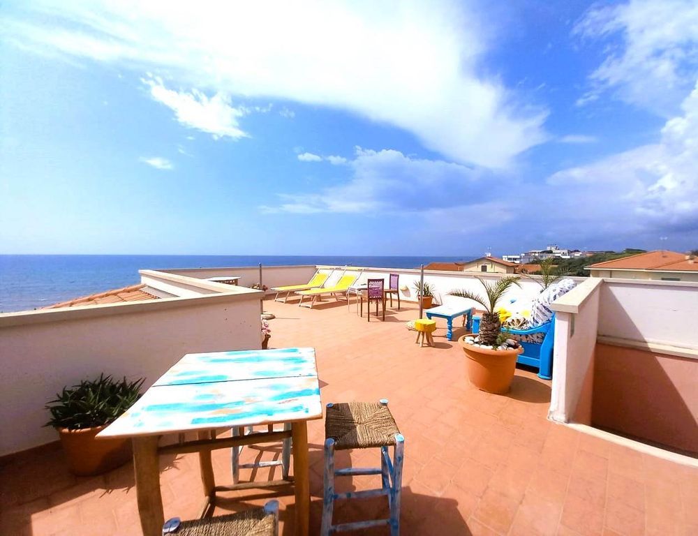 Property photo 3 of 28