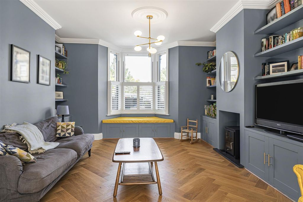 Property photo 3 of 47 3