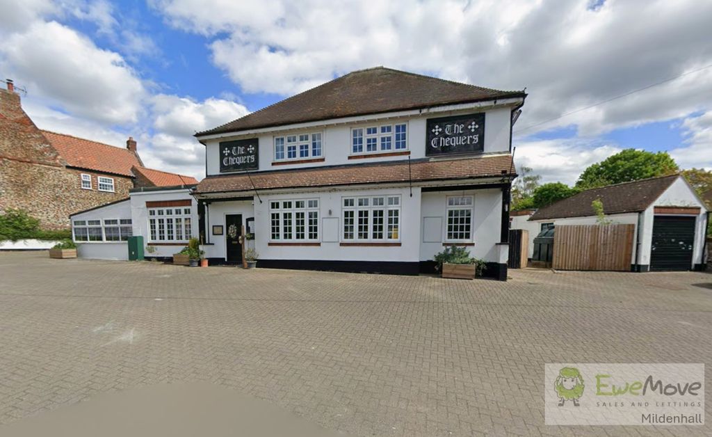Property photo 1 of 1 The Chequers