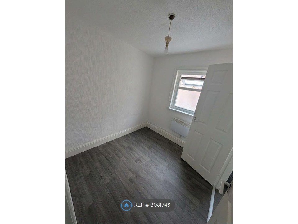 Property photo 2 of 3