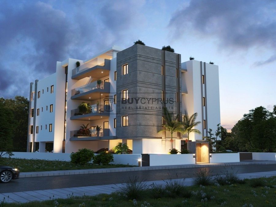 Property photo 2 of 21