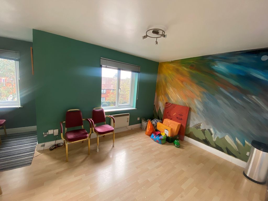 Property photo 3 of 5