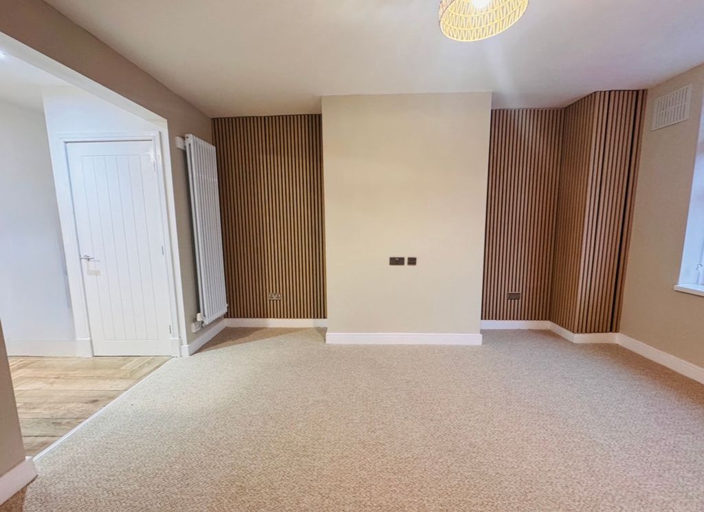 Property photo 3 of 10 Reception Room 1