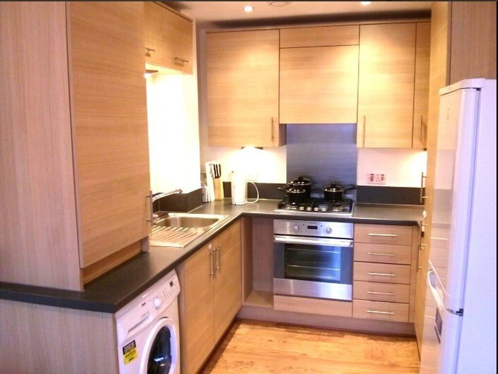 Property photo 3 of 7 Kicthen