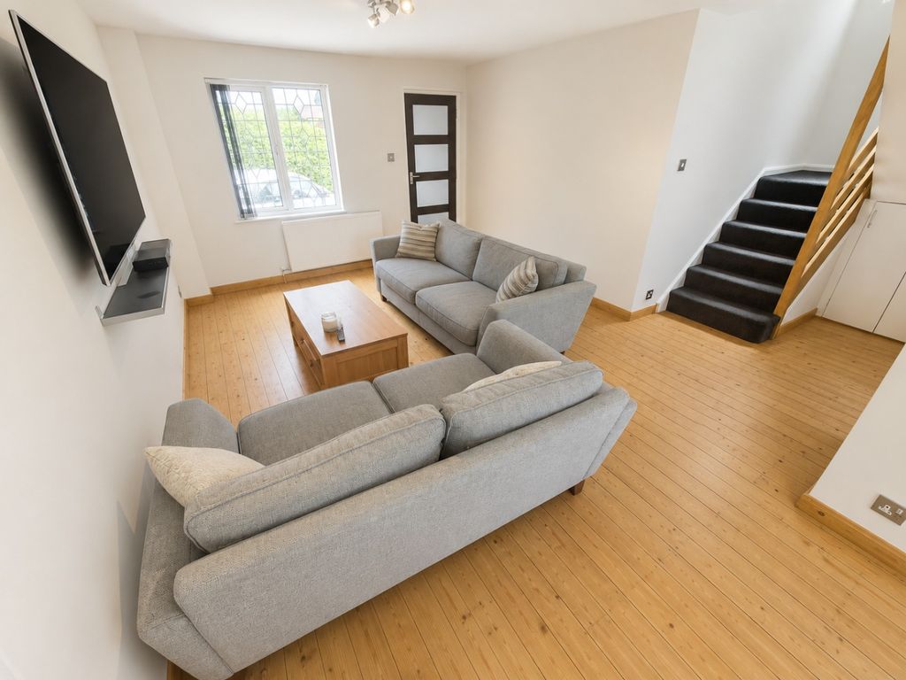 Property photo 3 of 11 2706142