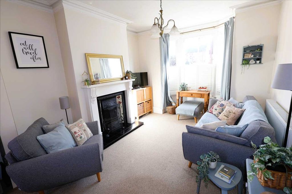 Property photo 2 of 22 Lounge/Dining Room