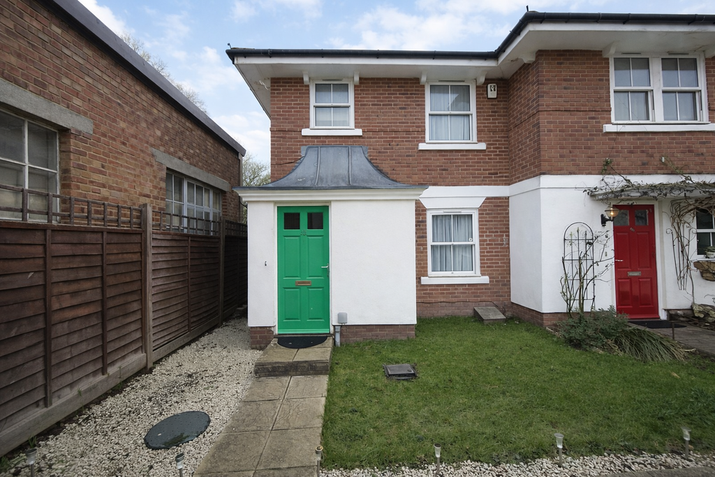 Property photo 1 of 8