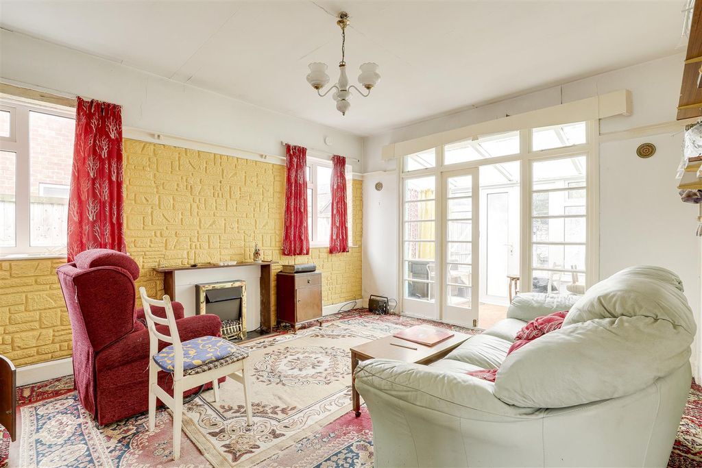 Property photo 2 of 13 04.Jpg
