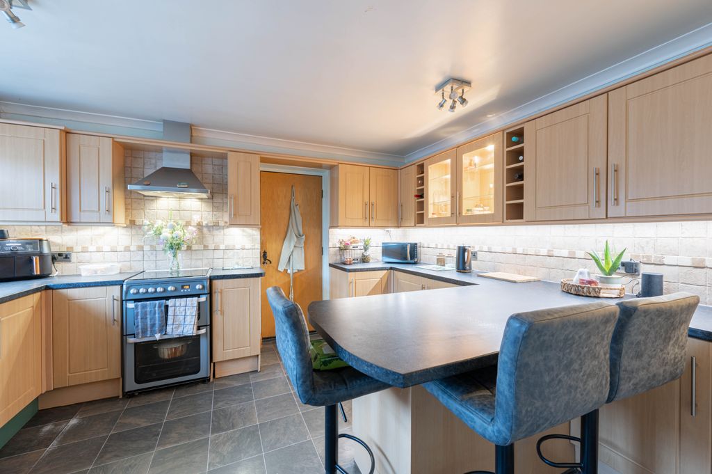 Property photo 2 of 15 Dsc_2375-Hdr