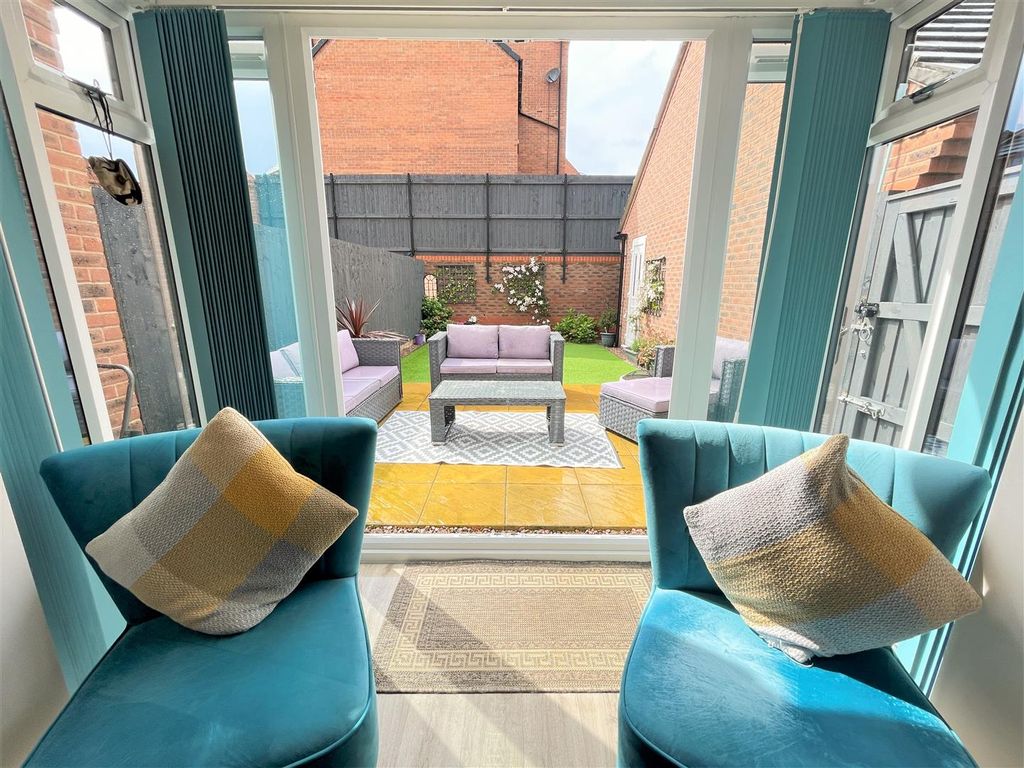 Property photo 3 of 18