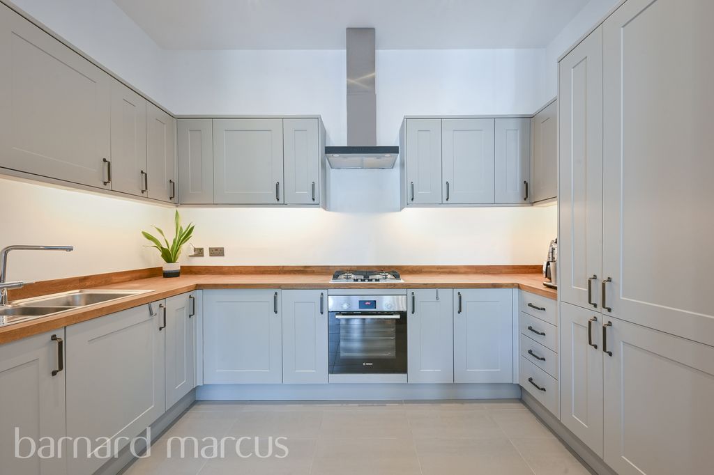 Property photo 1 of 12 Image