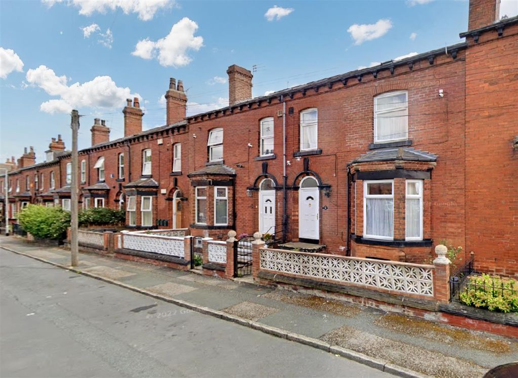 Property photo 1 of 10 Exterior.Png