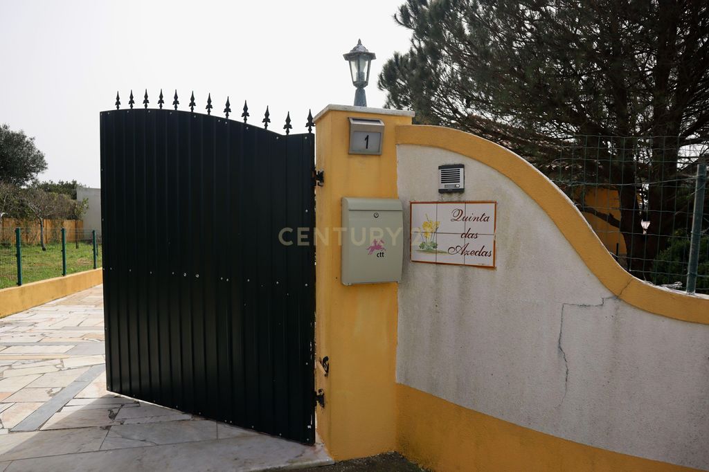 Property photo 3 of 46