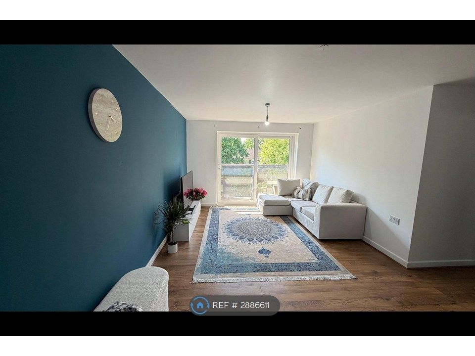 Property photo 2 of 35