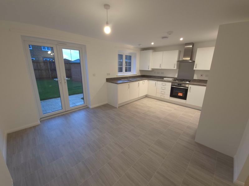 Property photo 2 of 10 Photo 6