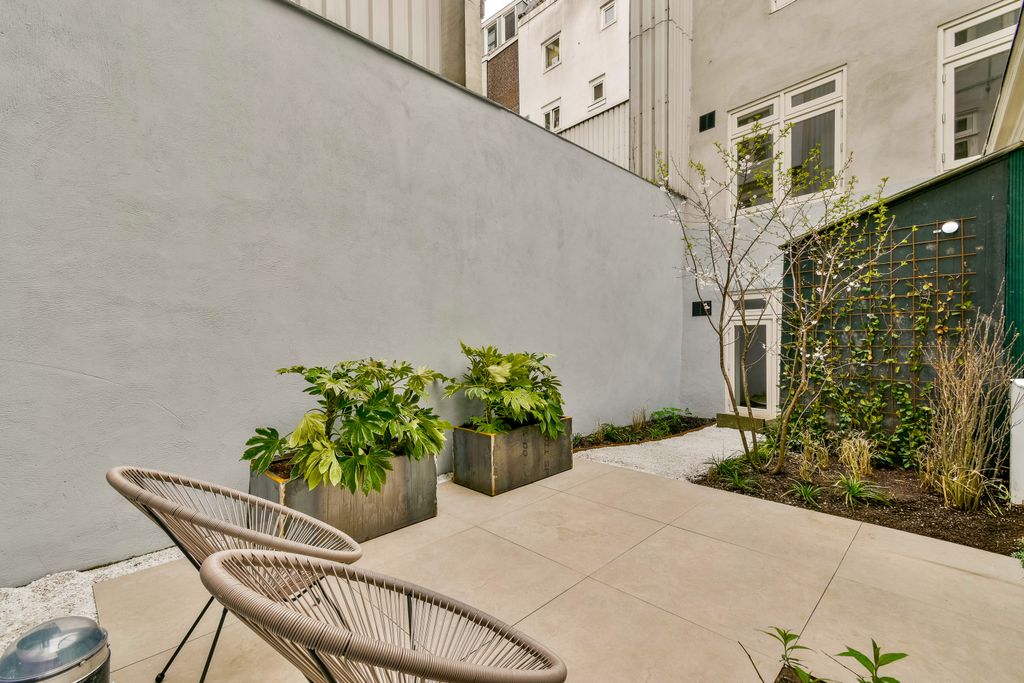 Property photo 3 of 41