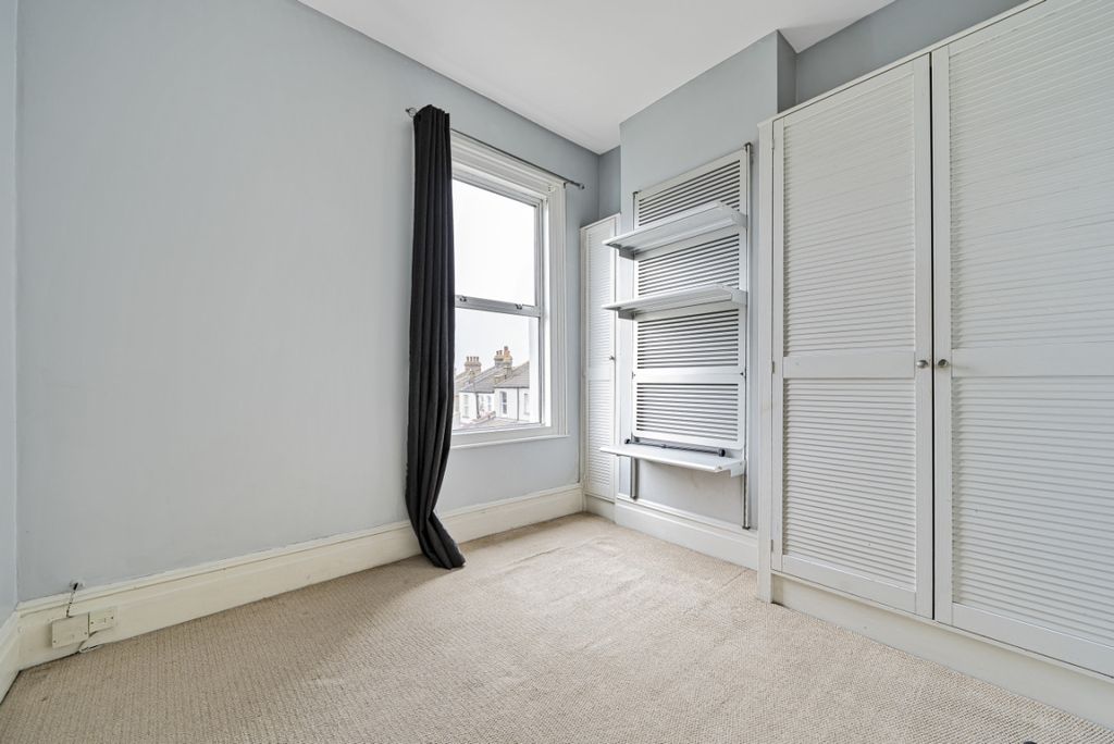 Property photo 3 of 7 941021 (4)