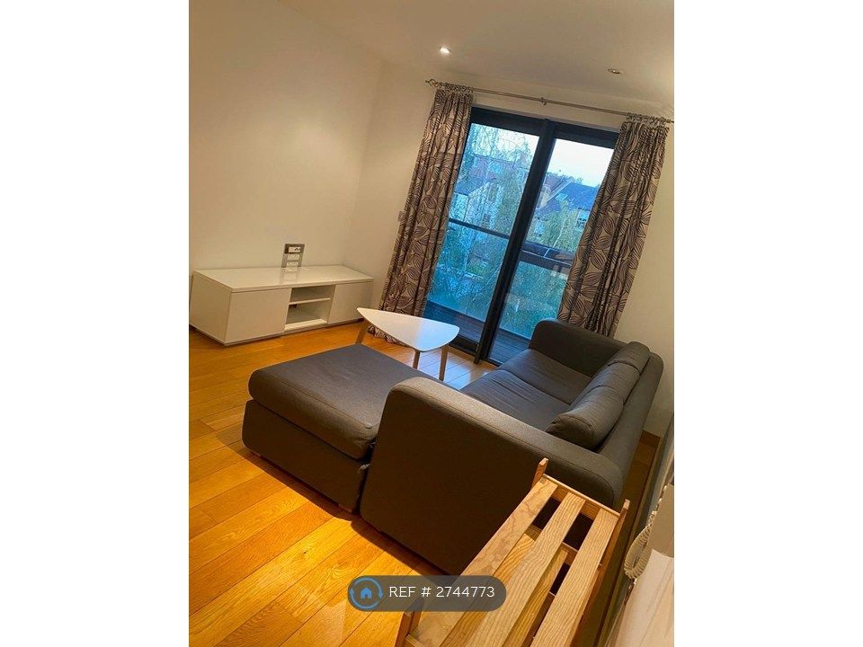 Property photo 3 of 11