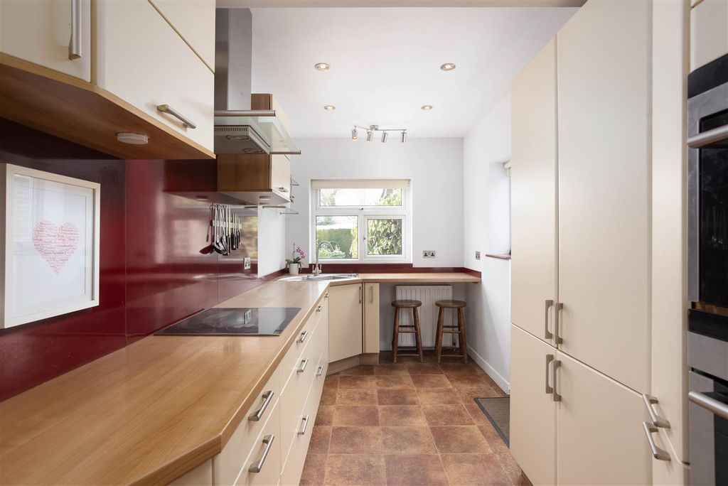 Property photo 3 of 15 00003.Jpg