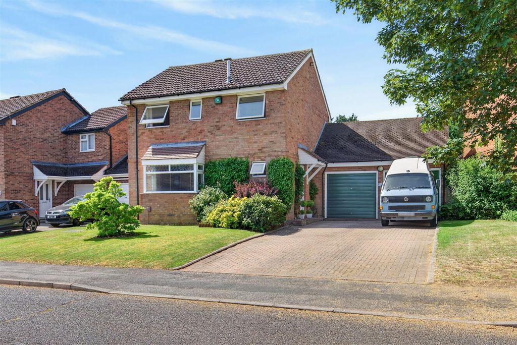 Property photo 1 of 25 26Shakespeareclweb01.Jpg