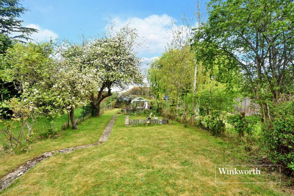 Property photo 2 of 15 Picture No. 12