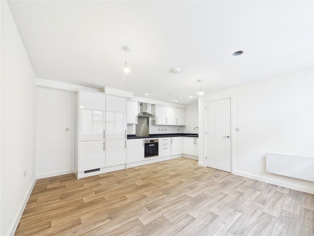 Property photo 2 of 8 Picture No. 07
