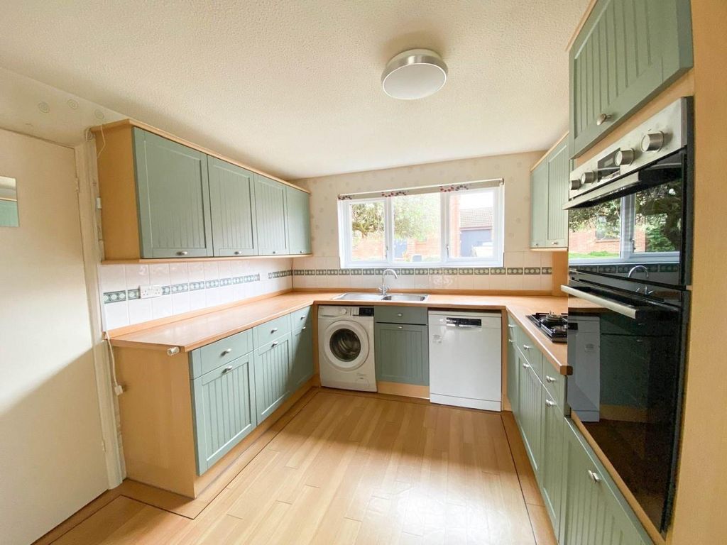 Property photo 2 of 14 2E21F3ee-2dc2-4181-A391-5Df12Af3E06d.Jpg