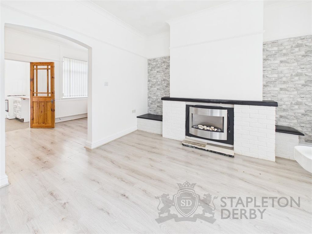 Property photo 3 of 12 Cam04645G0-Pr0125-Still005.Jpg