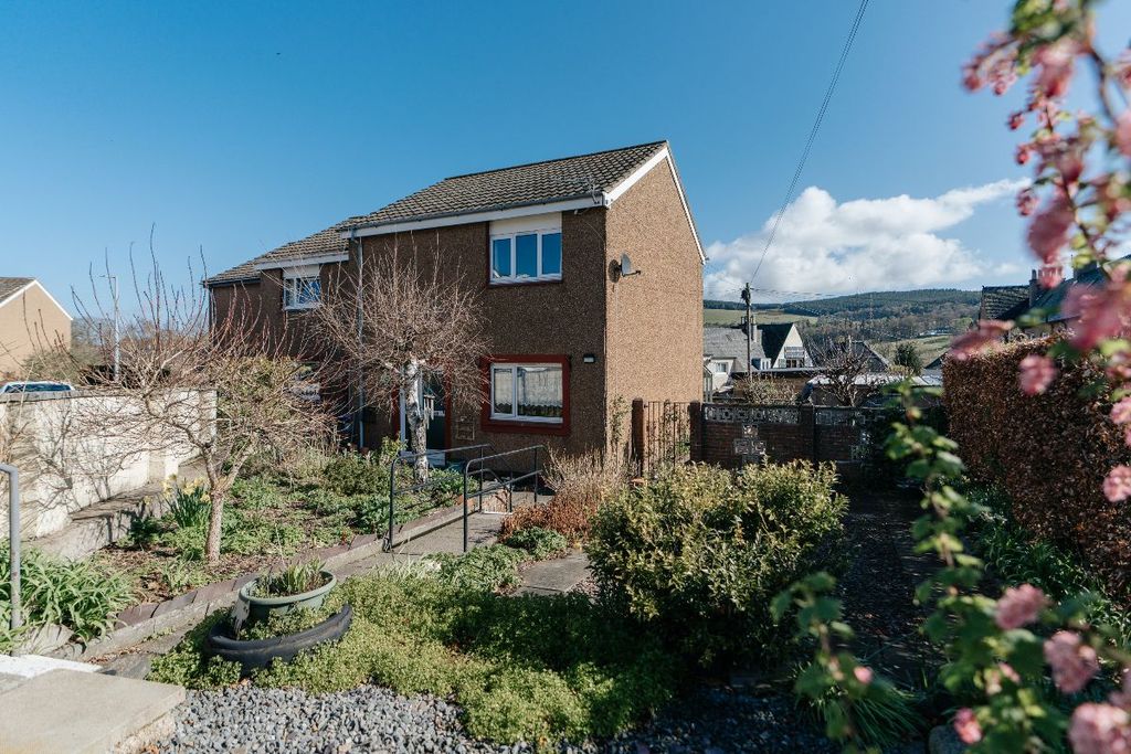 Property photo 1 of 23