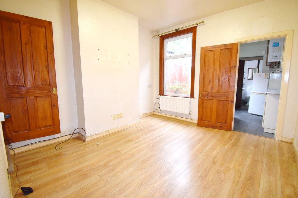 Property photo 2 of 9