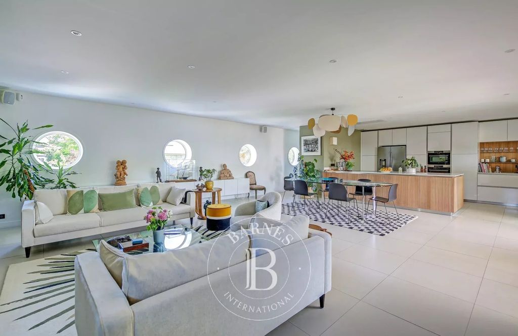 Property photo 3 of 22